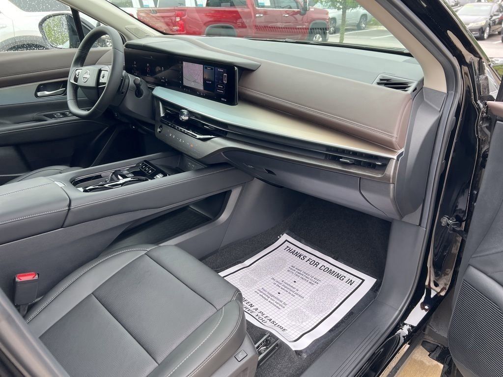 2025 Super Black Nissan Murano Platinum AWD SUV