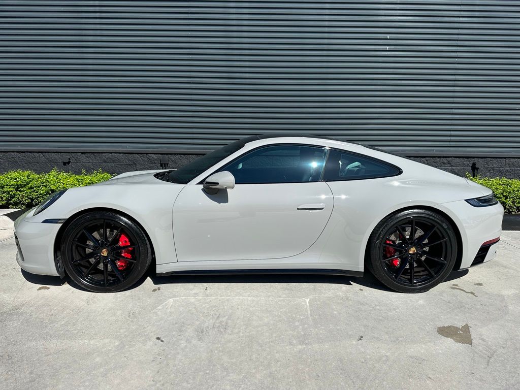 Thumbnail: 2024 Porsche 911 - 4