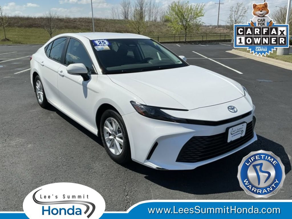 Ice Cap 2025 Toyota Camry LE FWD Sedan Front-Wheel Drive Continuously Variable Transmission