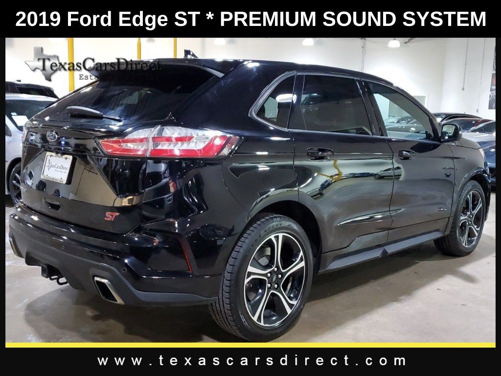 2019 Ford Edge ST 10