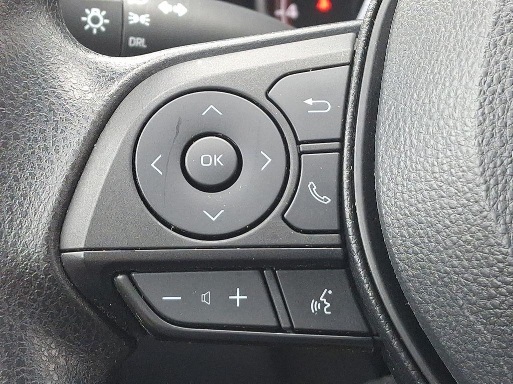 Thumbnail: 2023 Toyota RAV4 - 21