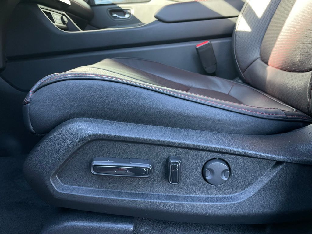 Thumbnail: 2025 Honda Pilot - 25