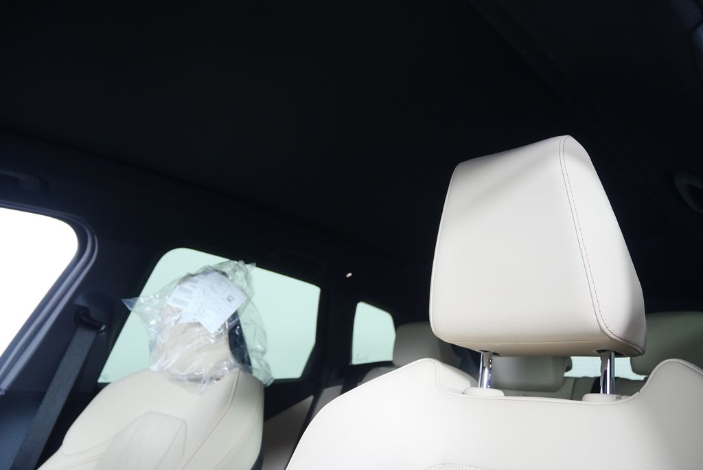 Thumbnail: 2026 BMW X3 - 11