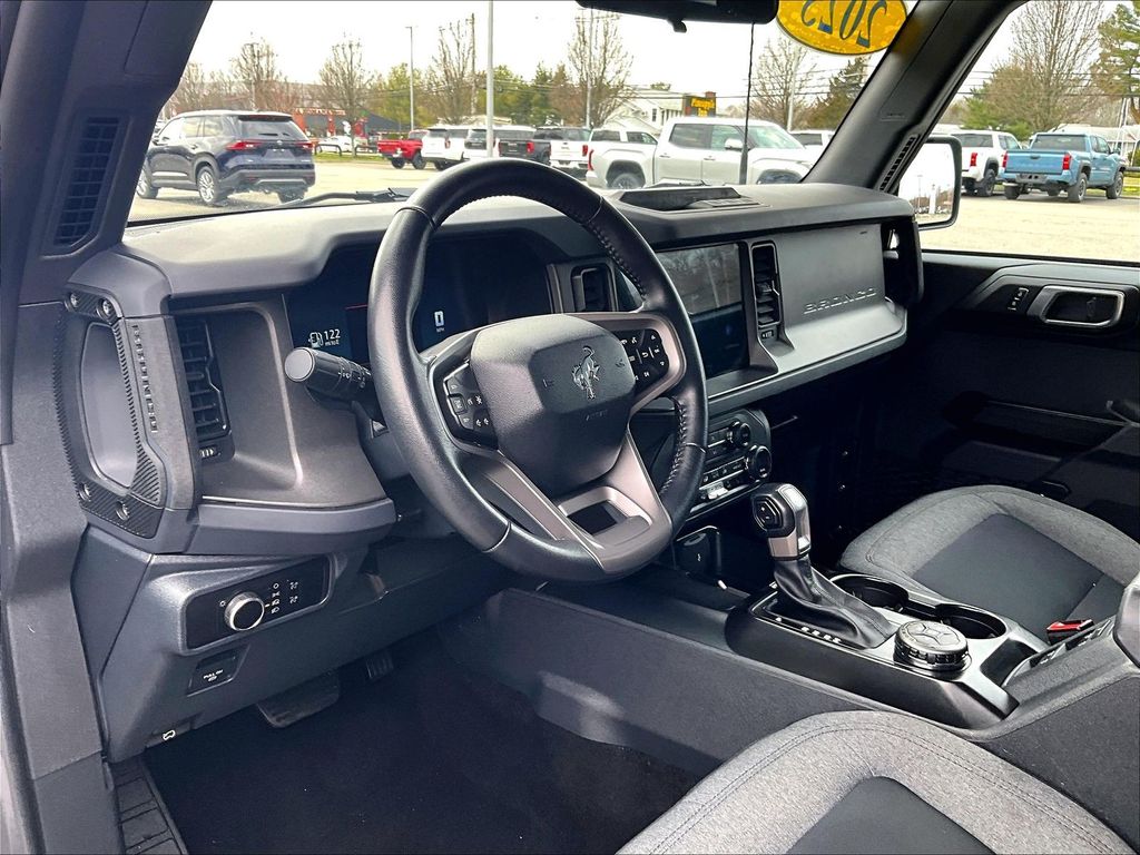 2025 Ford Bronco — photo 8