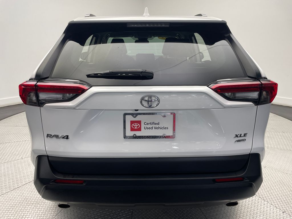 2023 Toyota RAV4 XLE 6