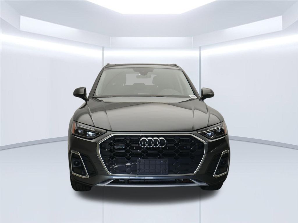 Thumbnail: 2023 Audi Q5 - 12