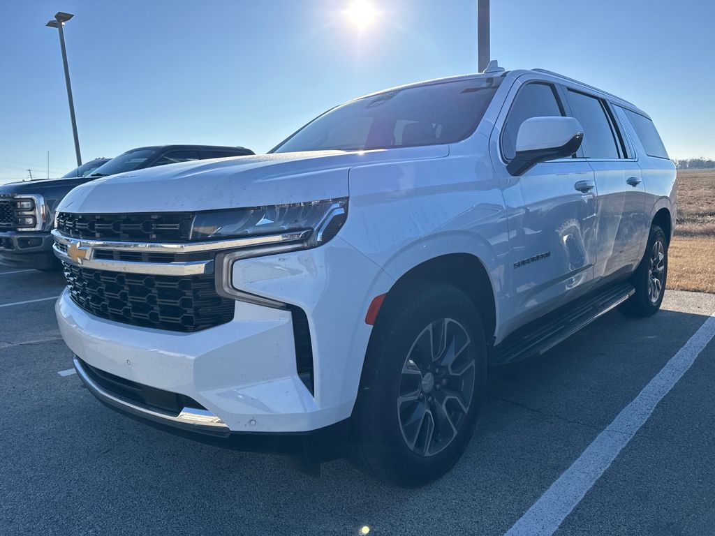 2023 Chevrolet Suburban LS 4WD