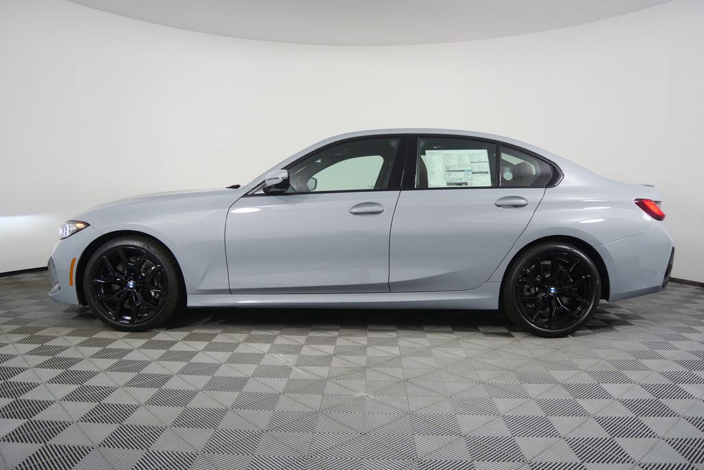 Thumbnail: 2026 BMW 3 Series - 6