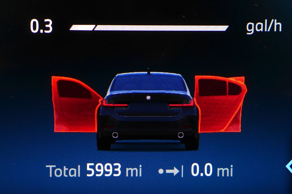 Thumbnail: 2025 BMW 3 Series - 32