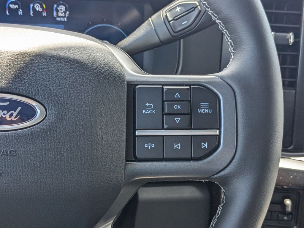 2025 Ford F-550 Chassis LARIAT