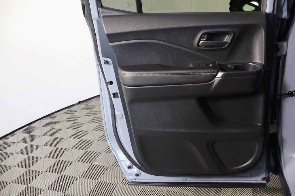 Thumbnail: 2025 Honda Ridgeline - 13