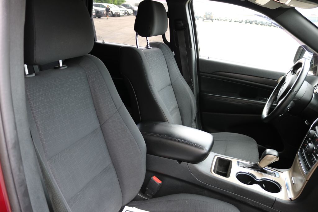 Used Car 2016 Jeep Grand Cherokee  Laredo For Sale Under $20,000 In Austin, Texas