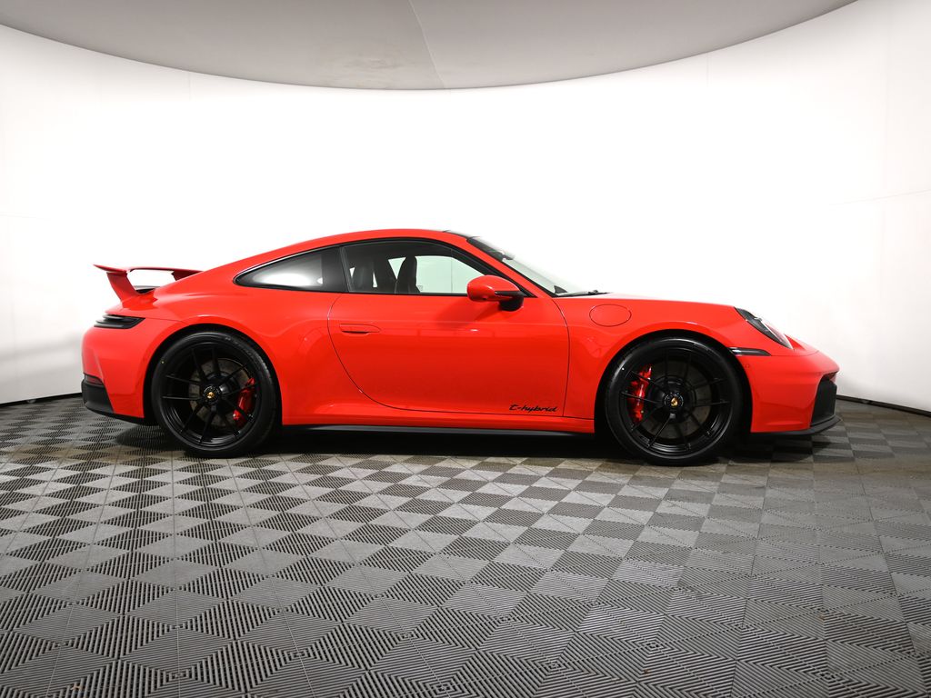 Thumbnail: 2026 Porsche 911 - 8