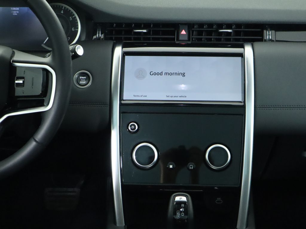 Thumbnail: 2023 Land Rover Discovery Sport - 14