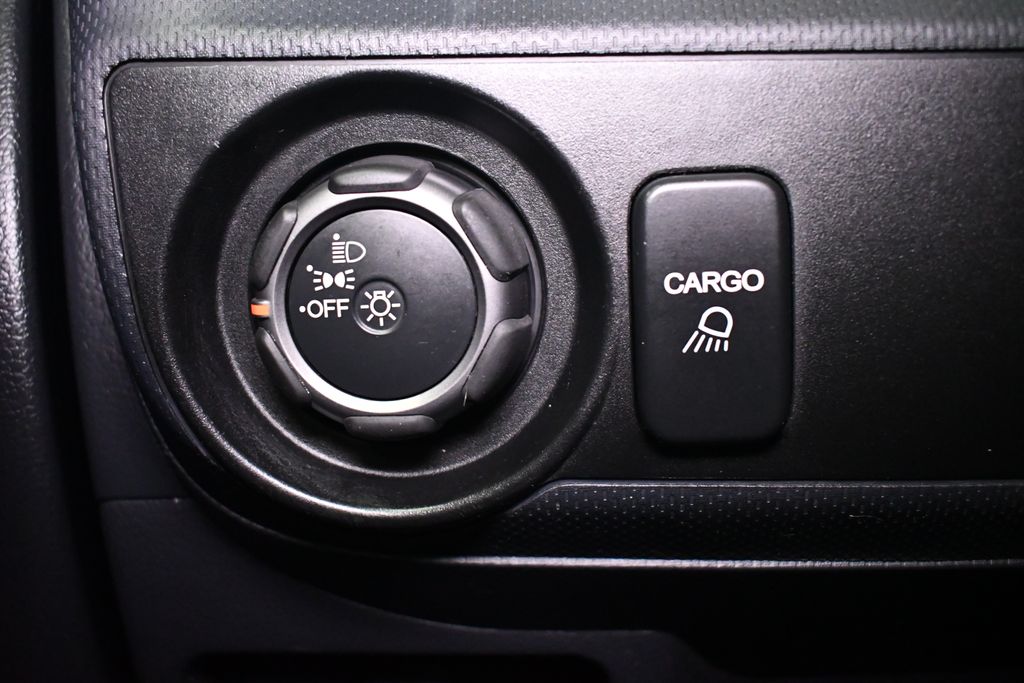 Thumbnail: 2013 Honda Ridgeline - 16