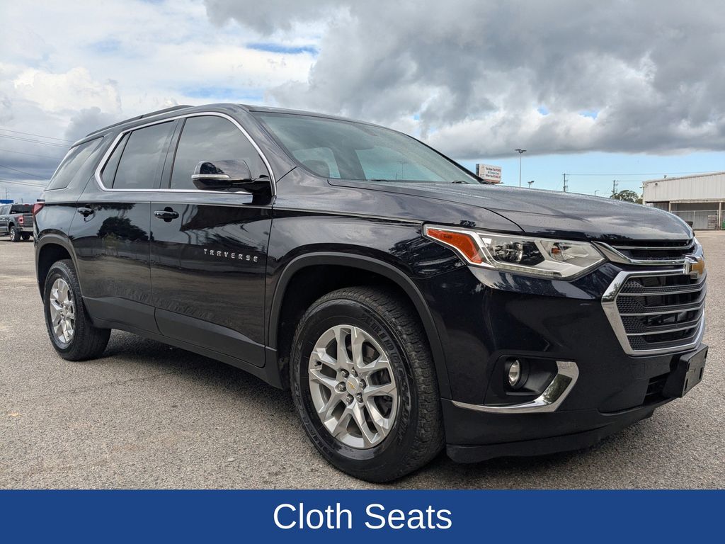 2020 Chevrolet Traverse LT Cloth