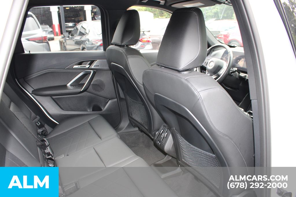 Used 2023 White BMW xDrive28i image 25