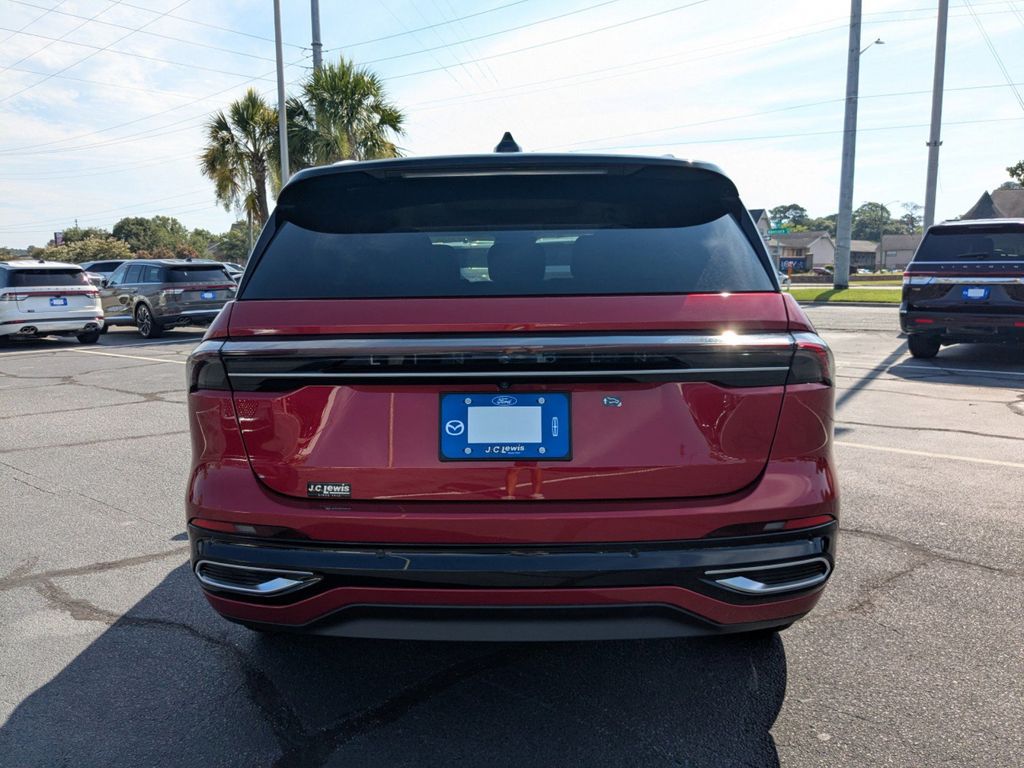 2025 Lincoln Nautilus Hybrid Reserve