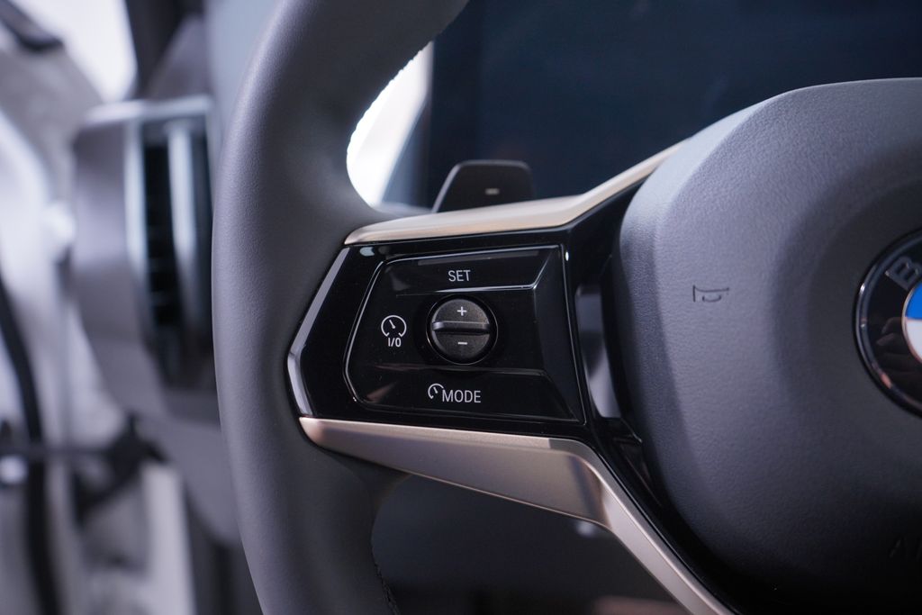 Thumbnail: 2025 BMW X3 - 20