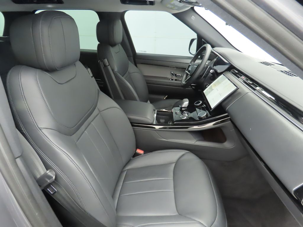 Thumbnail: 2023 Land Rover Range Rover Sport - 21