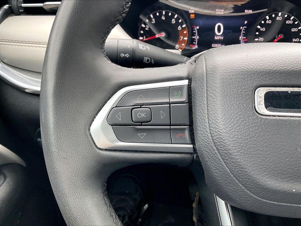 2024 Jeep Compass — photo 21