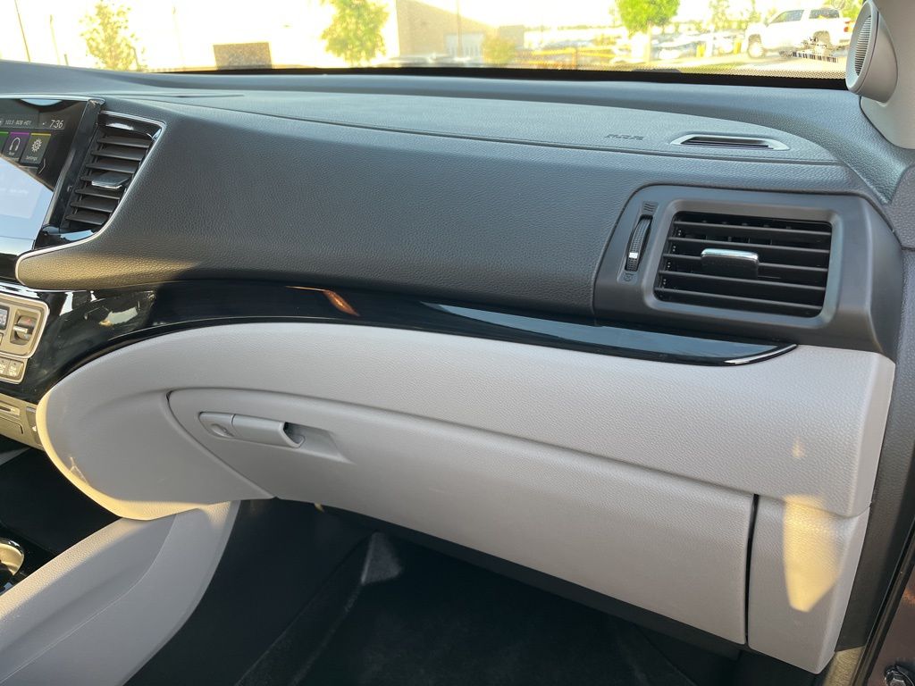 2019 Honda Pilot Touring 24