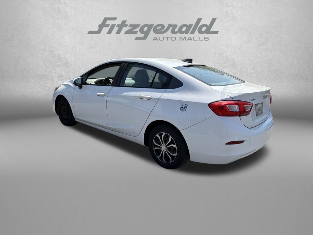 View vehicle photo 3