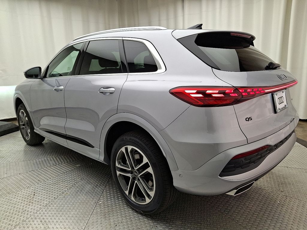 Thumbnail: 2025 Audi Q5 - 4
