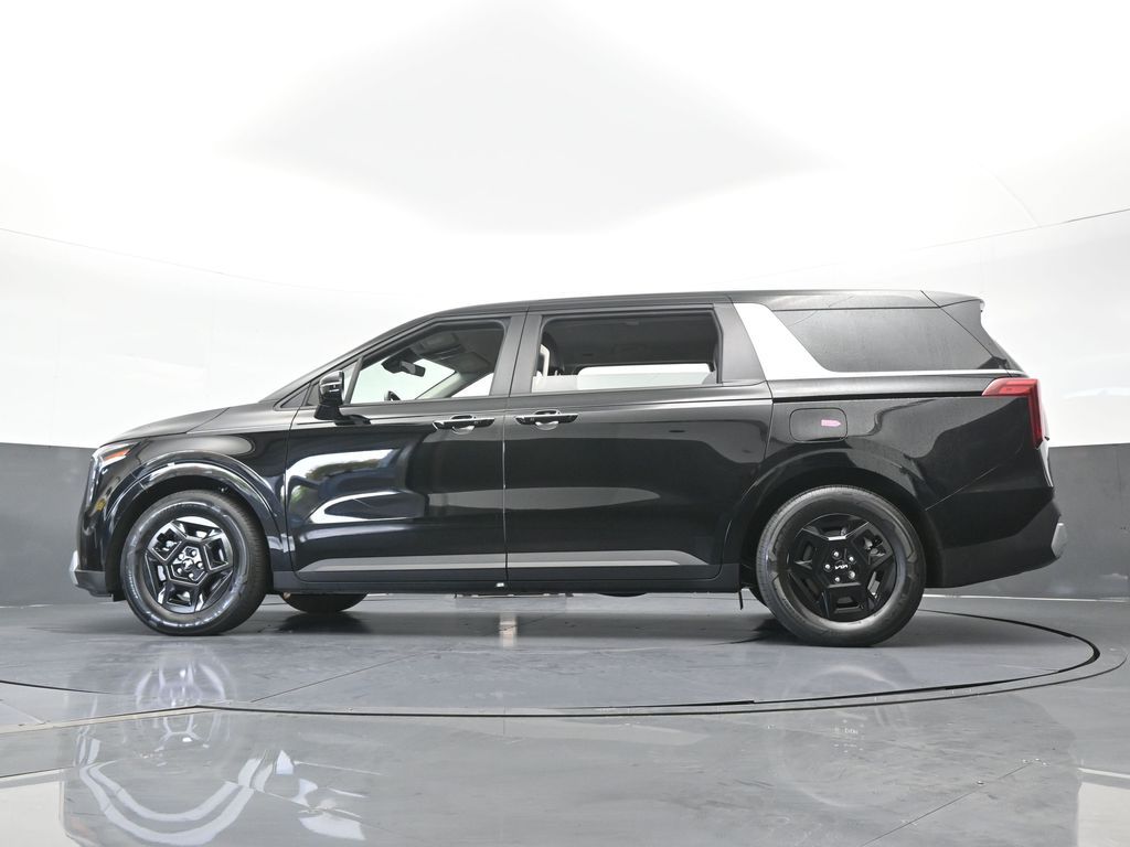 Used 2025 Aurora Black Pearl Kia LXS image 55