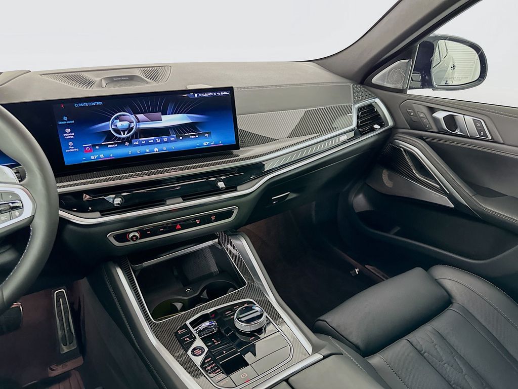 Thumbnail: 2025 BMW X6 - 23