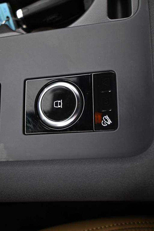 2026 Land Rover Discovery Gemini Edition - Photo 26