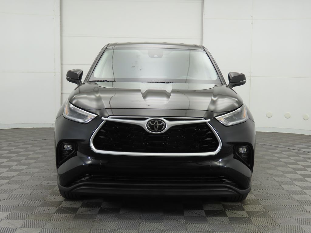2021 Toyota Highlander LE 2