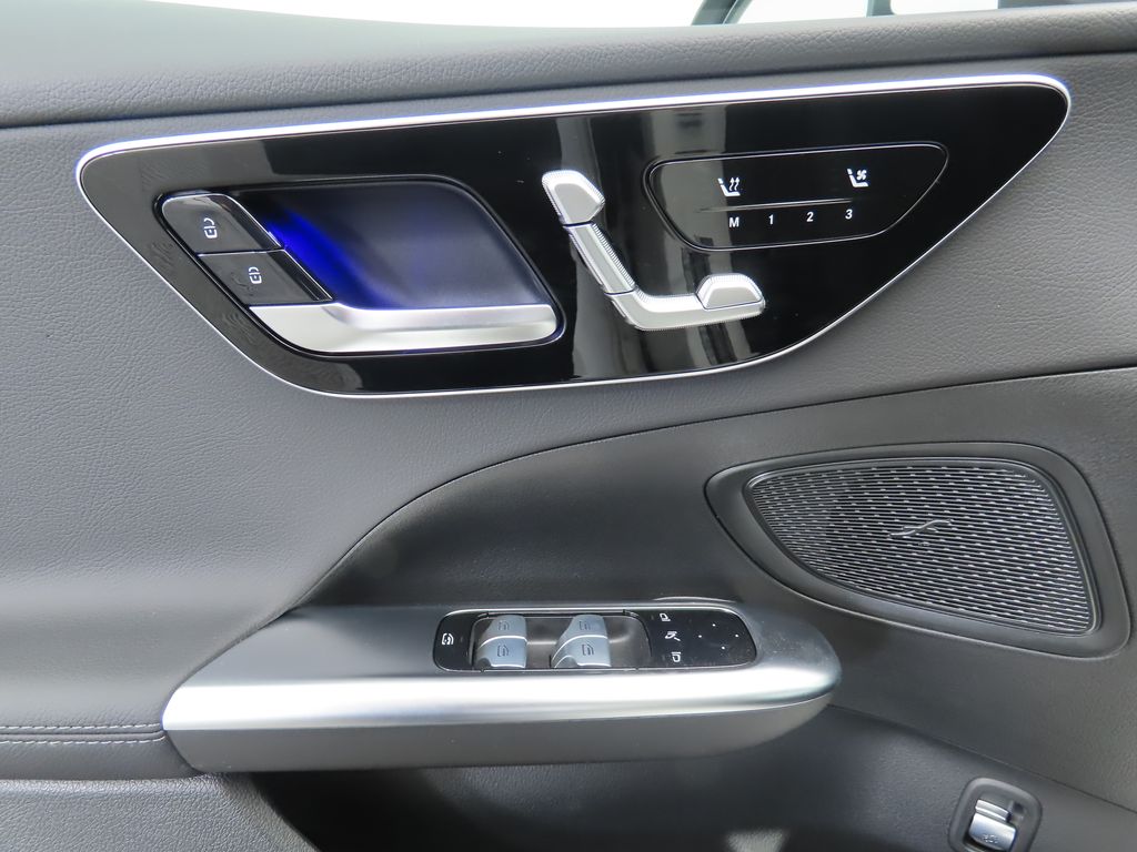 Thumbnail: 2025 Mercedes-Benz C-Class - 23