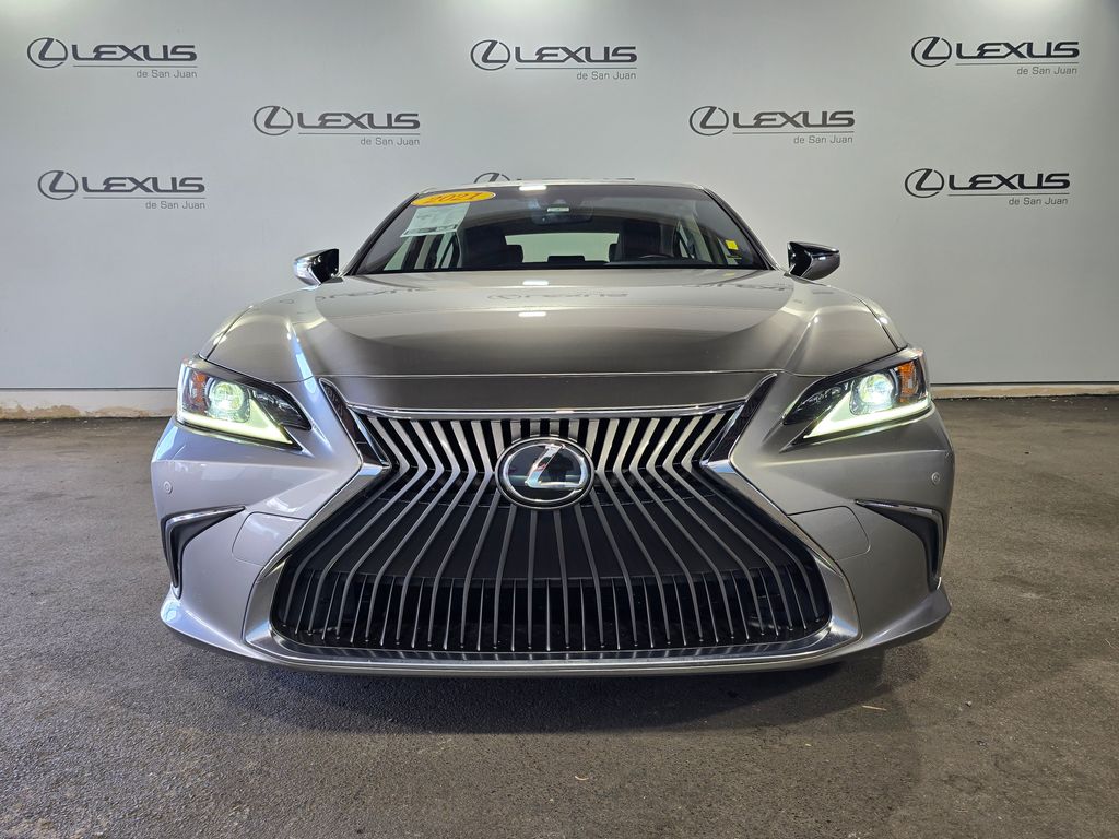 Thumbnail: 2021 Lexus ES - 6