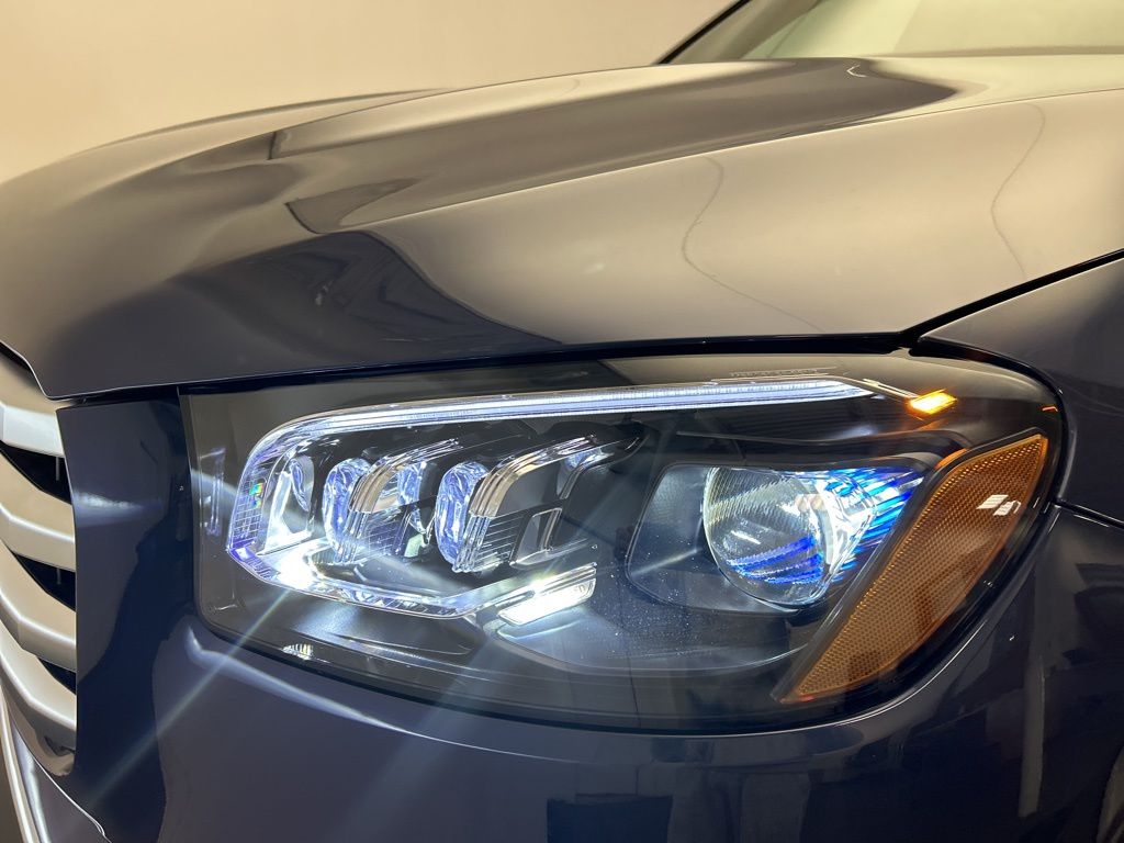Thumbnail: 2026 Mercedes-Benz GLS - 9