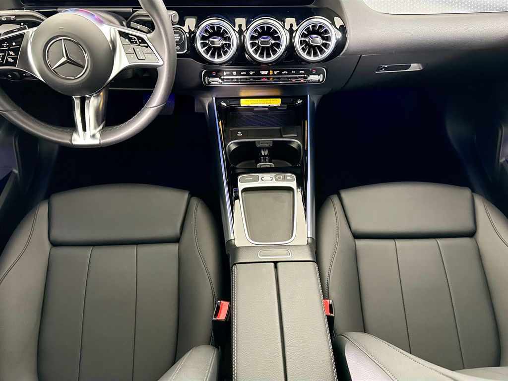 Thumbnail: 2025 Mercedes-Benz GLA - 16