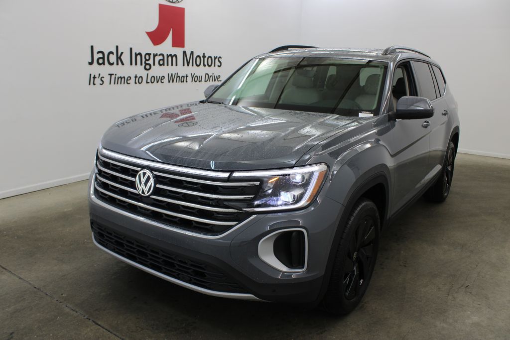 new 2026 Volkswagen Atlas car, priced at $43,361