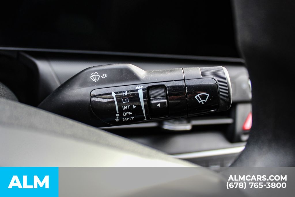 Used 2025 Red Kia LXS image 30