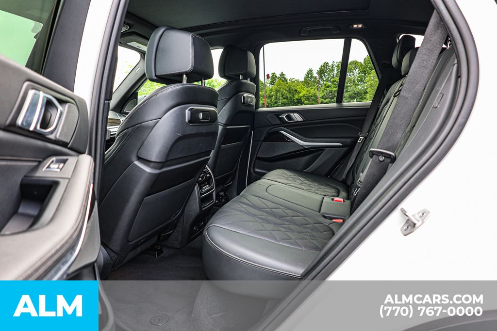 Used 2024 White BMW sDrive40i/MT Certified image 19