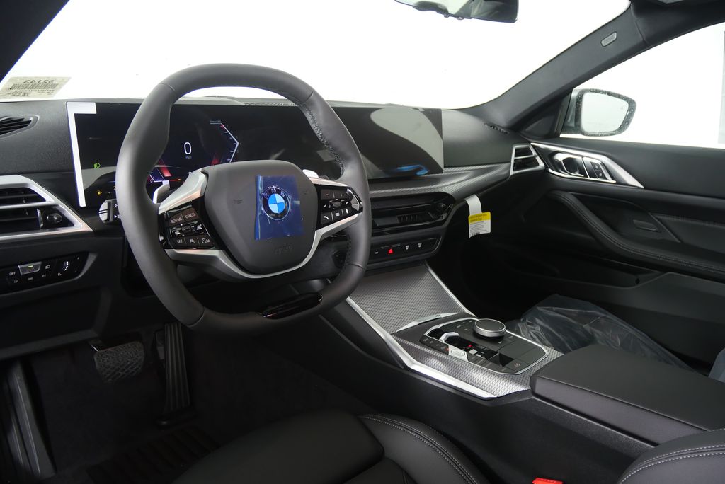 Thumbnail: 2026 BMW 4 Series - 13