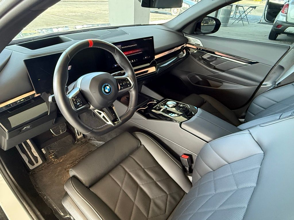 Thumbnail: 2024 BMW i5 - 6