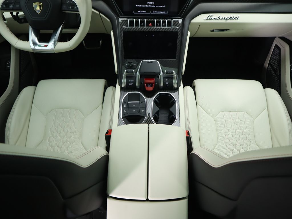 Thumbnail: 2024 Lamborghini Urus - 17