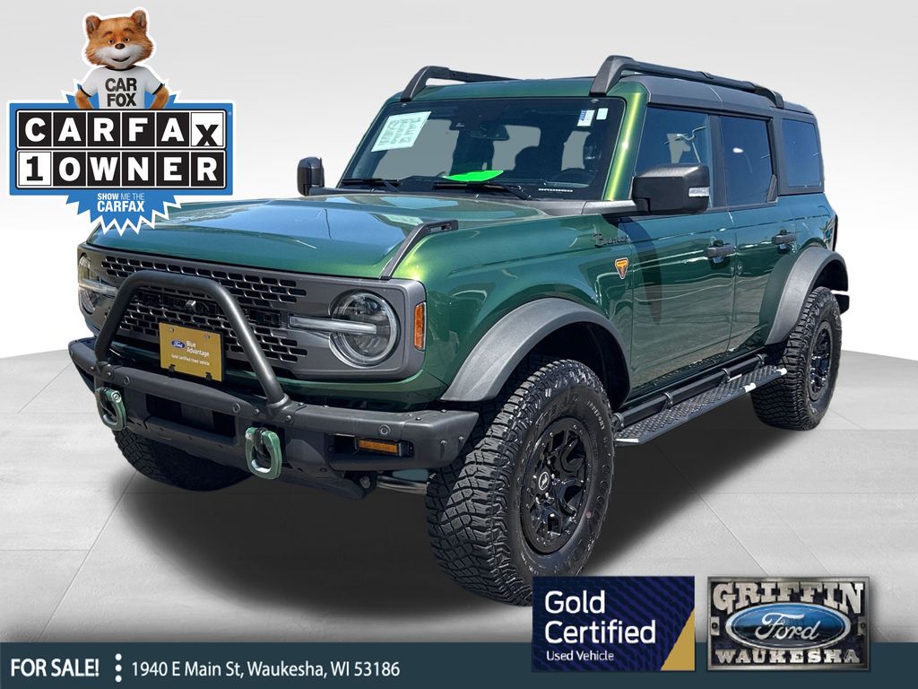 Eruption Green Metallic 2022 Ford Bronco Badlands Advanced 4-Door 4WD SUV / Crossover Four-Wheel Drive 7-Speed Manual
