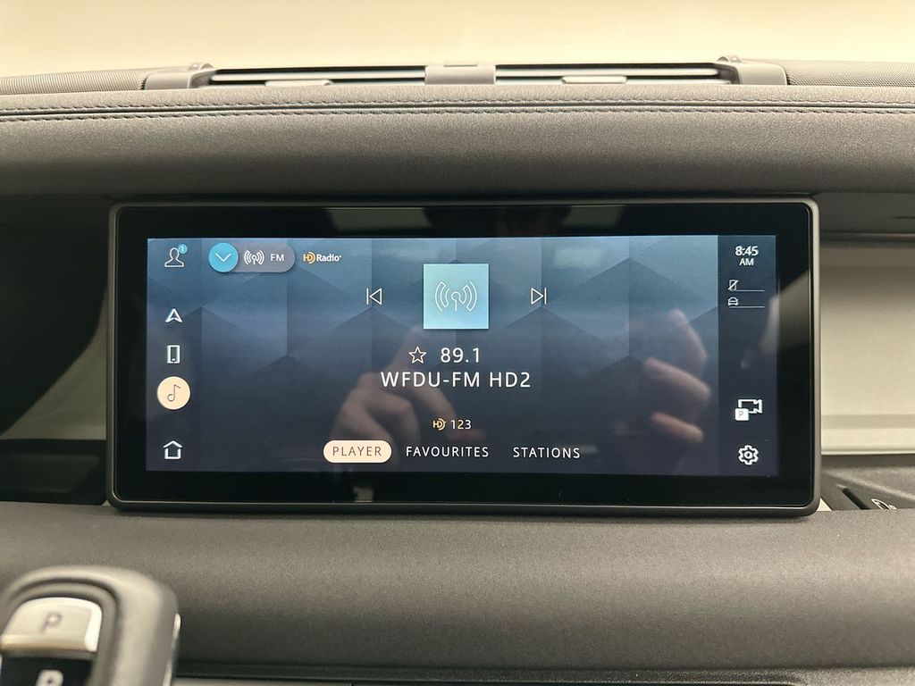 Thumbnail: 2023 Land Rover Defender - 15