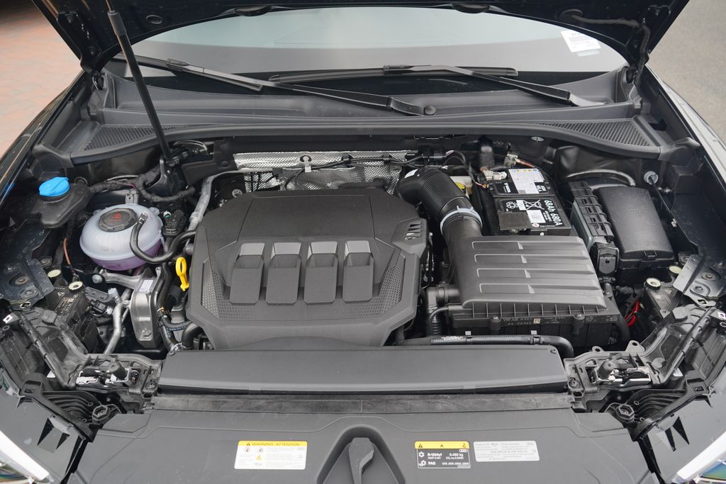 Thumbnail: 2025 Audi Q3 - 12