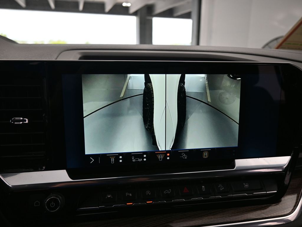 Used 2024 Summit White Chevrolet LT Trail Boss image 23