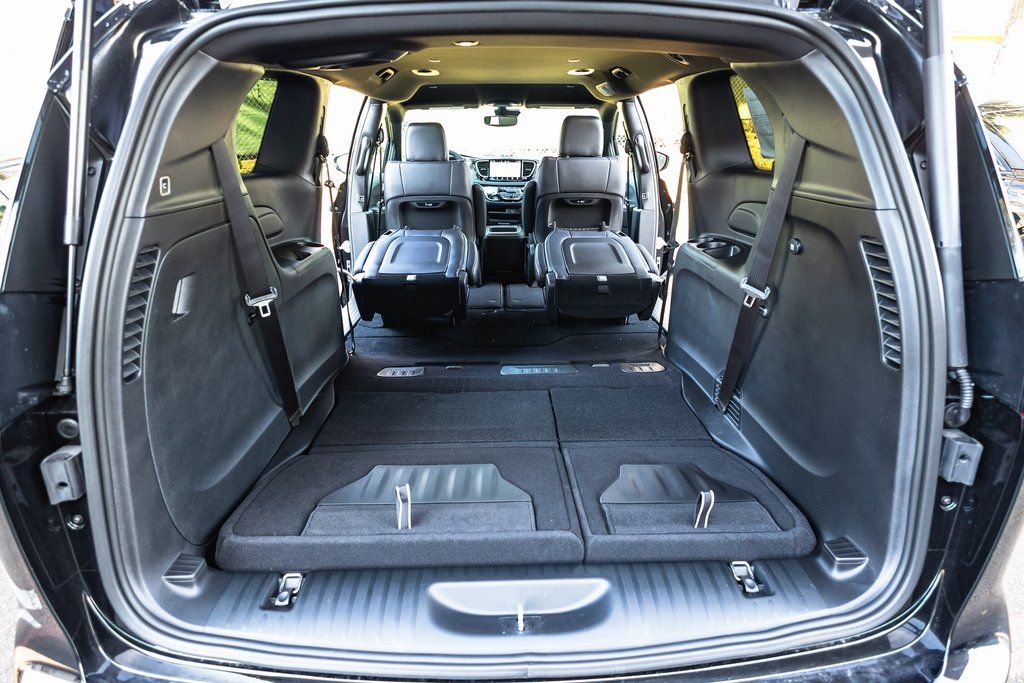 2026 Chrysler Pacifica Select thumbnail 33