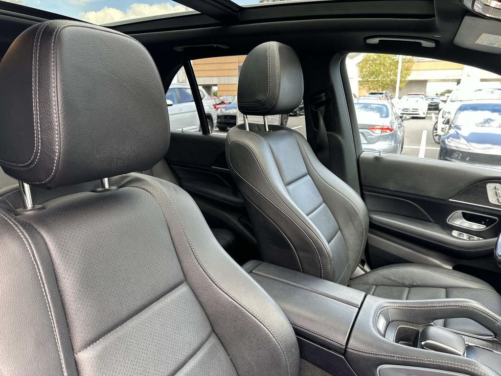Thumbnail: 2020 Mercedes-Benz GLE - 23