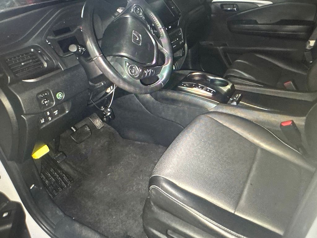 2023 Honda Ridgeline RTL White at Brown Honda