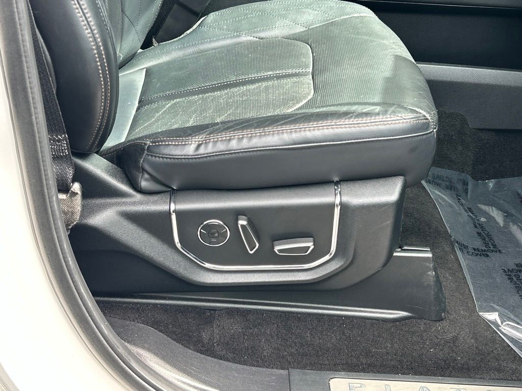 Certified Used 2019 White Ford Platinum image 40